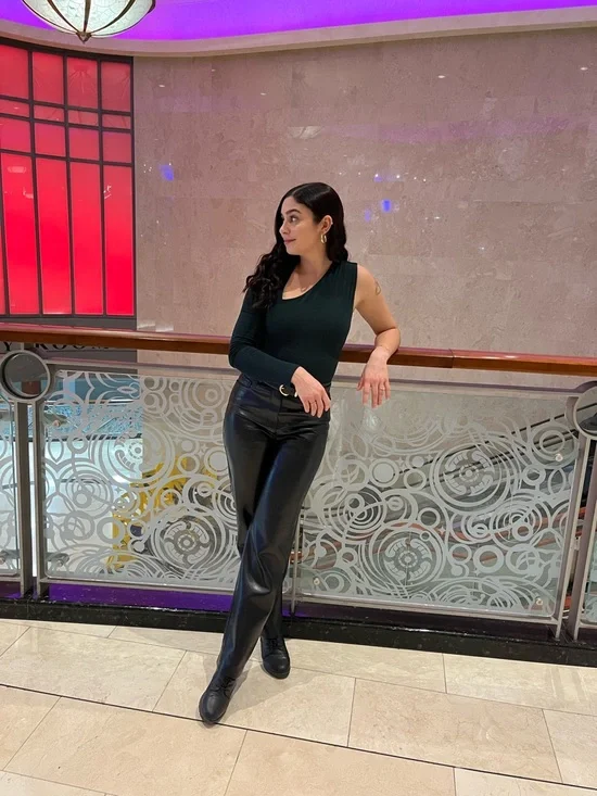 Asymmetric One-Sleeve bodysuit - Dark Green - Picture 2 of 2